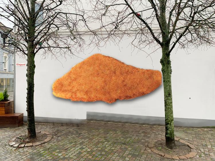 Er en paneret fisk god kunst? Torben Ribes filet skal efter planen snart op at hænge i Aabenraa, selvom lokalpolitiker er imod idéen. Credit: Torben Ribe Foto: Torben Ribe