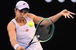 Australske Ashleigh Barty er et eksempel på en topspiller, der via sin fine teknik benytter den slicede baghånd som et offensivt våben. Da hun også behersker en såkaldt ATP-forhånd, er hun en af de mere komplette spillere og derfor også nr. 1 på verdensranglisten. Foto: Brandon Malone/Ritzau Scanpix