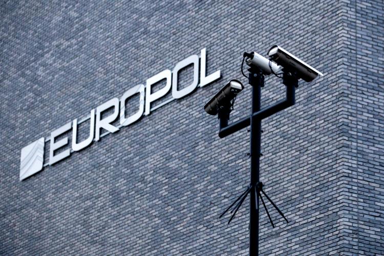 Europols hovedkvarter i Haag. Det europæiske politisamarbejde får kritik for ulovligt at indsamle og gemme milliarder af persondata.  Foto: Finn Frandsen