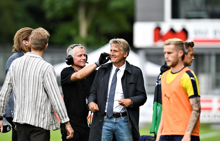 TV 2 har sikret sig rettighederne til Danmarks herrelandshold i fodbolds kampe, og derfor har man i samme ombæring valgt at opruste på ekspert- og kommentatorområdet, senest med ansættelsen af Morten Bruun, der selv er tidligere landsholdsspiller.  Foto: Ernst van Norde/Ritzau Scanpix/TV 2 Presse