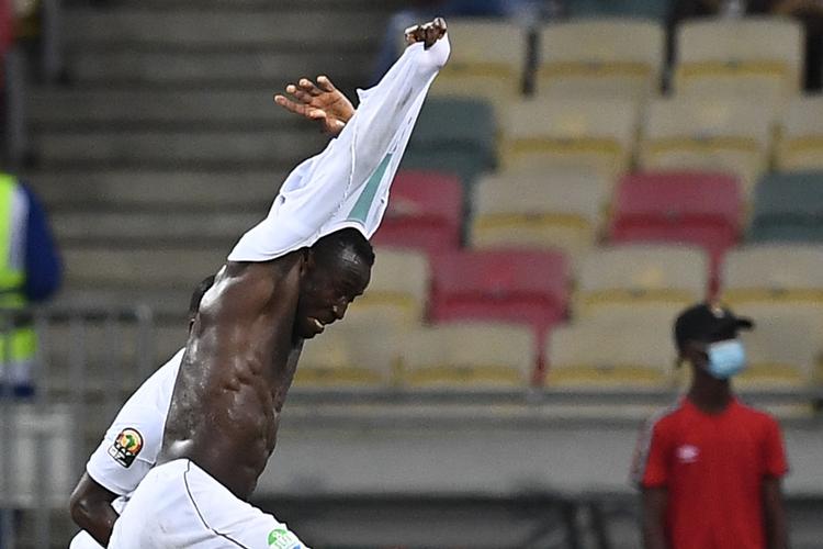 Med sit femte landskampmål sikrede Alhaji Kamara Sierra Leone det andet uafgjorte resultat under årets Africa Cup of Nations. Foto: Charly Triballeau/Ritzau Scanpix