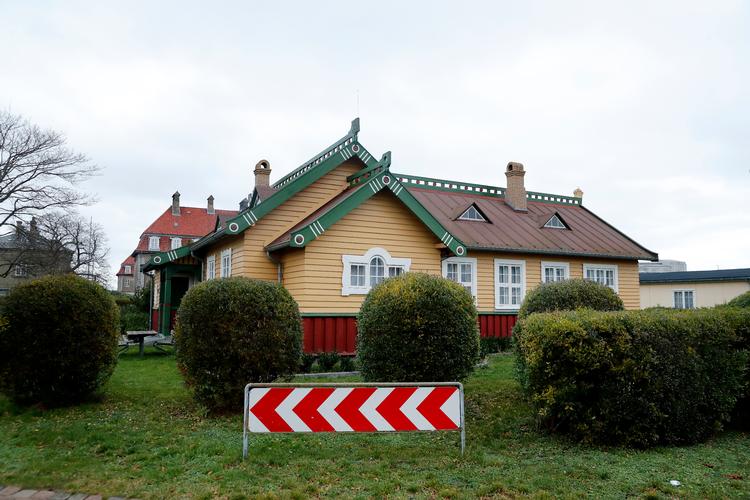Fredningerne på Nyholm udvides. Men bl.a. radiostationen OXA, Danmarks ældste, bliver ikke omfattet. Foto: Jens Dresling