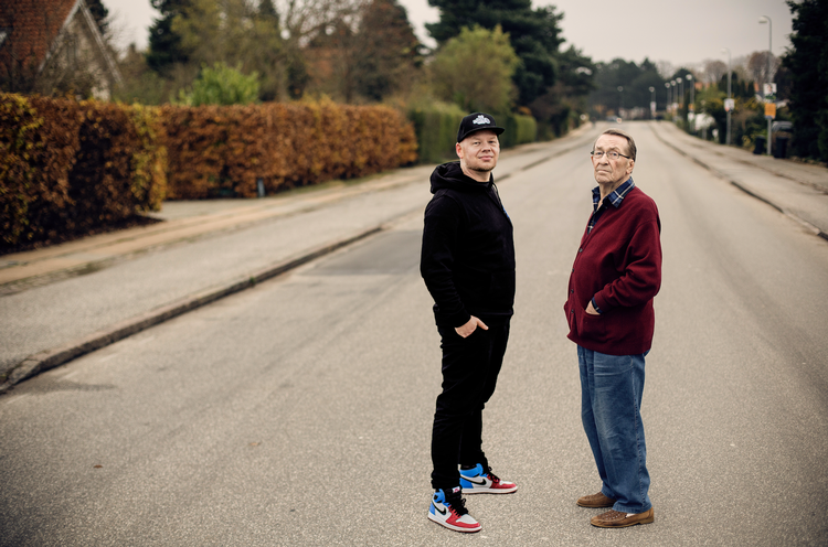 To en halv måned inden Benny Andersens død, besøgte han Per Vers i studiet, og rapperen fik frit slag til at klippe, mikse og digte videre. Foto: Pr-foto