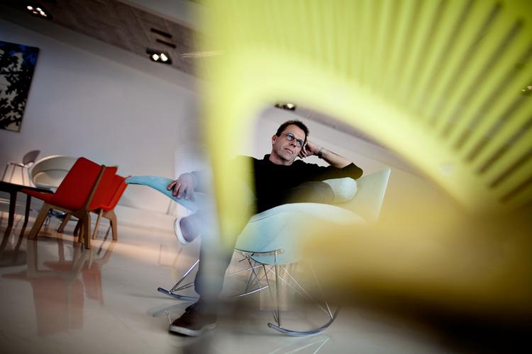 Thomas Graversen har sluppet tøjlerne lidt hos Fredericia Furniture, der bl.a. producerer møbler af Nanna Ditzel, Børge Mogensen og Hans Wegner.  Arkivfoto Joachim Adrian