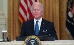 Joe Biden lytter til et spørgsmål fra F News-reporter Peter Doocy, som han efterfølgende kaldte søn af en kælling. 
 Foto: Leah Millis/Ritzau Scanpix