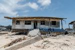 Den tsunami, der ramte Tonga, har medført betydelige skader på bygninger. Arkivfoto. Foto: Malau Media/Ritzau Scanpix