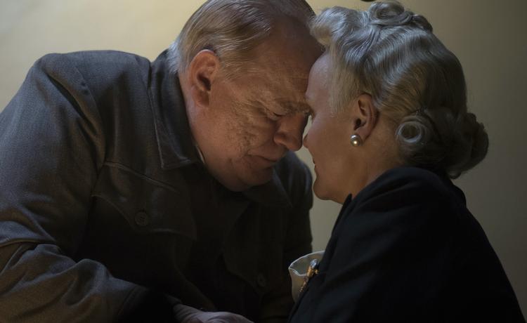 Brian Cox og Miranda Richardson spiller ægteparret Churchill i Jonathan Teplitzkys film fra 2017 om Churchills kvaler før D-dag i 1944.  
 Foto: Lionsgate/Ritzau Scanpix