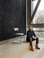 Anders Engholms stol til teatret Aveny-T på Frederiksberg vandt årets konkurrence, og bliver tilmed sat i produktion af Montana.  Foto: Pr-foto