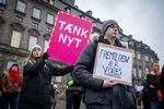 Planen om udflytning af uddannelser har fået studerende fra flere uddannelser til at samle sig i protest. Her fra demonstration mod planen i januar 2022.     Foto: Miriam Dalsgaard