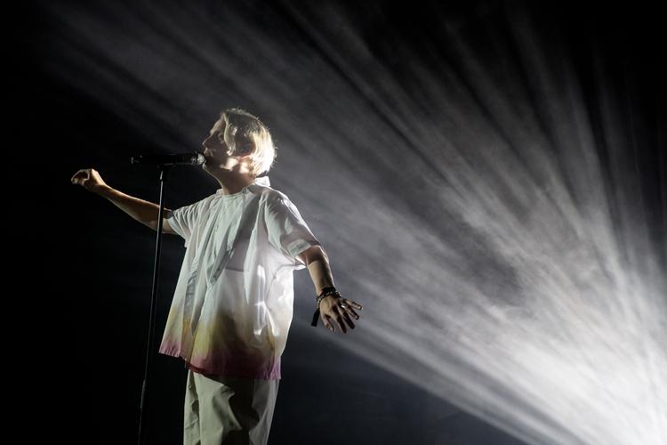 Det danske band Scarlet Pleasure, der her giver koncert på Roskilde Festival i 2019, kommer til Tivolis Fredagsrock denne sommer. Foto: Thomas Borberg