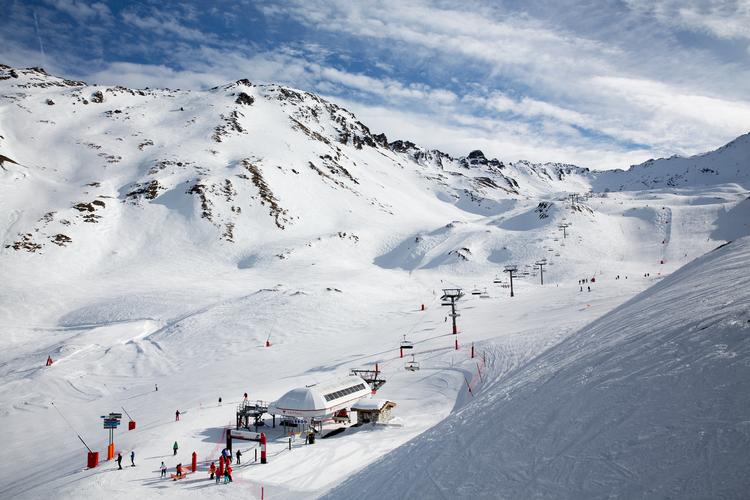 Efter to år uden rigtigt at komme på ski ligner 2022 en sæson, hvor danske skrejsende endelig kan komme ud igen. Foto: Thomas Borberg