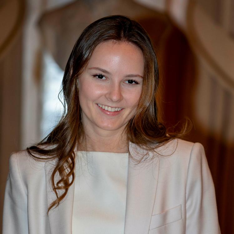 Hendes Kongelige Højhed Prinsesse Ingrid Alexandra fyldte 18 år 21. januar, og det ønskede den norske bogbranche at markere ved at sende en gave med 50 udvalgte bøger. Det afstedkom en heftig debat, for hvorfor var der ingen krimier iblandt? Foto: Albert Nieboer/Ritzau Scanpix