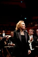 Komponisten Kaija Saariaho, som hun trådte frem, da hun modtog Sonnings Musikpris i DR's Koncerthuset i 2011. Arkivfoto Ditte Valente