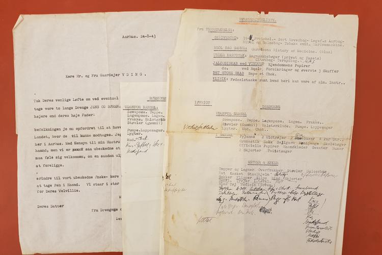 Foto: Fotos fra Anker Aggebos papirer i Rigsarkivet