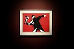 Den britiske finansmand og tidligere racerkører Maurizio Fabris købte i 2009 12 værker af Banksy. Et af dem var ’Flower Thrower’, der viser en maskeret mand, som skal til at kaste en buket blomster. 
 Foto: Marta Fernández Jara/Ritzau Scanpix