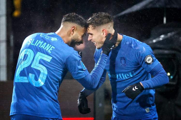 Brøndbys to målscorere søndag i Farum, Anis Ben Slimane og Andreas Bruus, fejrer det opmuntrende resultat mod FC Nordsjælland.  Foto: Jens Dresling