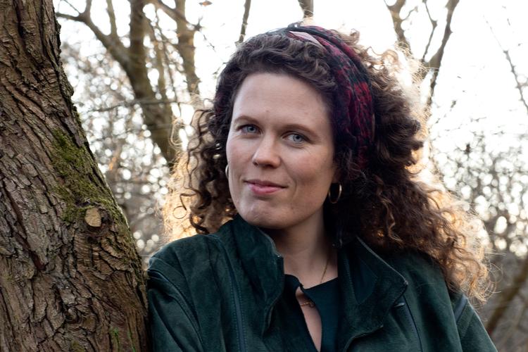 Forfatter Rakel Haslund-Gjerrild er nomineret til Politikens Litteraturpris for sin roman 'Adam i Paradis' og er nu også nomineret til Nordisk Råds Litteraturpris 2022.    Foto: Finn Frandsen