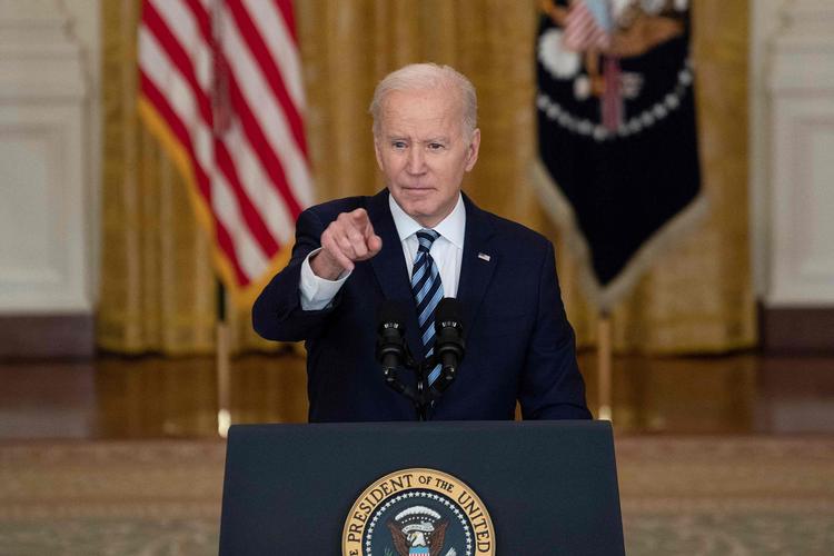 »Joe Biden var klarere i spyttet end nogensinde før«, kan man blandt andet læse om den amerikanske præsident, når man søger på udtrykket 'klar i spyttet' i databasen Infomedia. Her taler han om sanktioner mod Ukraine.  Foto: Brendan Smialowski/Ritzau Scanpix