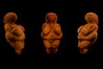 Den berømte Venus af Willendorf, en 11,1 cm høj statuette af en kvinde. Den blev opdaget i 1908 ved en palæolitisk boplads i nærheden af Willendorf i Østrig af arkæologen Josef Szombathy.  Foto: Hanne Boock
