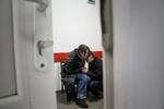 Marina Yatsko og hendes kæreste Fedor har netop mistet deres 18 måneder gamle søn, Kirill, under beskydningen af Mariupol i Ukraine. Foto: Evgeniy Maloletka/Ritzau Scanpix