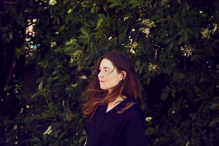 Nogle anmeldere har fundet Johanna Hedmans debutroman, 'Trioen', kedelig, men det er helt bevidst, at der ikke sker så meget i bogen, siger den svenske forfatter. Foto: Elvira Glänte