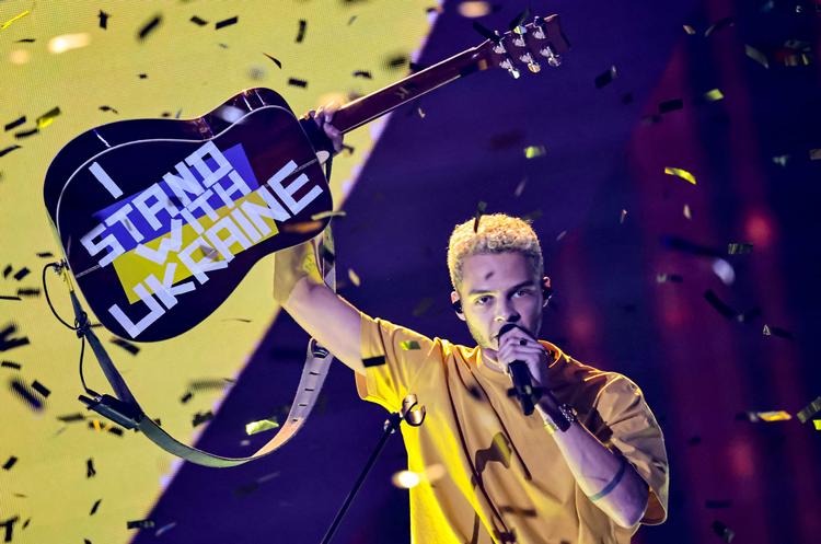 Tyske Malik Harris viste sin støtte til Ukraine, da han vandt sit lands konkurrence med sangen 'Rockstars'.  Foto: Hannibal Hanschke/Ritzau Scanpix