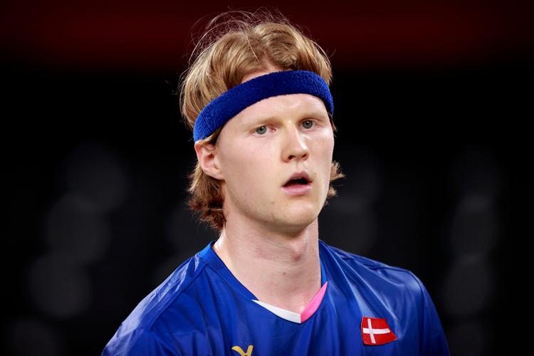 Ved OL i Tokyo sidste år røg Anders Antonsen ud i kvartfinalen. Nederlag af den slags er benzin på den 24-årige danskers bål.  Foto: Jens Dresling
