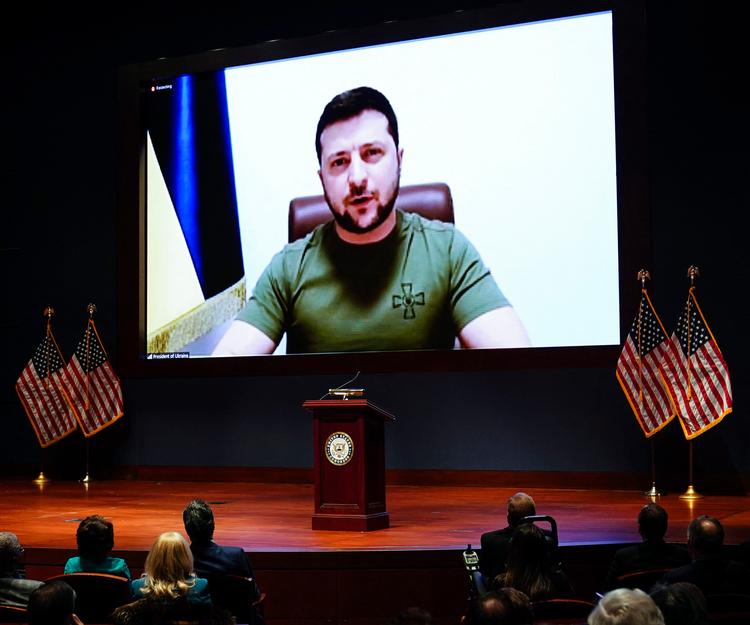Ukrainines præsident, Volodymyr Zelensky, fotograferet under sin virtuelle tale til USA's kongres.  Foto: Sarah Silbiger/Ritzau Scanpix