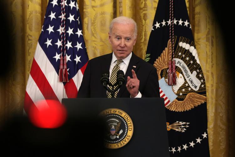 WASHINGTON, DC - MARCH 16: U.S. President Joe Biden speaks during an event to mark the reauthorization of the Violence Against Women Act at the East Room of the White House on March 16, 2022 in Washington, DC. President Biden, who helped to write the original piece of the legislation in 1994 when he was a senator on Capitol Hill, held the event to make the reauthorization of the law that helps to protect women from violence. Alex Wong/Getty Images/AFP == FOR NEWSPAPERS, INTERNET, TELCOS &amp; TELEVISION USE ONLY == Foto: Alex Wong/Ritzau Scanpix