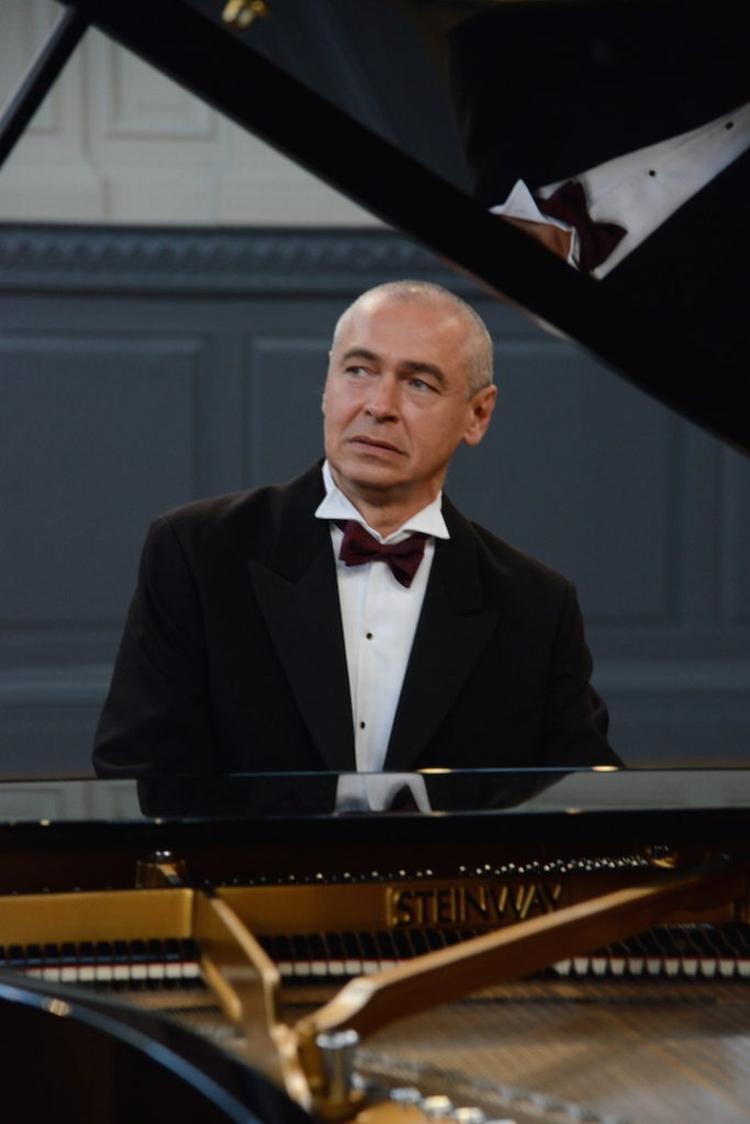 Chopin var komponisten, der i 1980 startede det hele for den kroatiske pianist Pogorelich. Nu gør han comeback med sin første Chopin-udgivelse i over 20 år. Foto: /Malcolm Crowthers