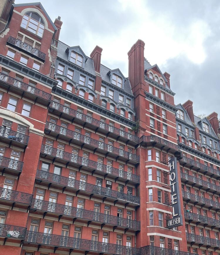 Chelsea Hotel blev tegnet af den franske arkitekt Philip Hubert og i 1966 udpeget til et ’New York City landmark’. I 1977 blev hotellet optaget i det føderale ’National Register of Historic Places’. Foto: Frederik Thomsen