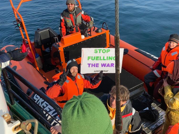 Carsten Bjørnlund deltog i aktionen for at få stoppet olieimporten. 