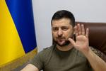 Ukraines præsident, Volodymyr Zelenskyj, har i et interview med russiske medier åbnet for forhandlinger om Donbas og landets neutralitet. Kort efter var han mere tilbageholdende i en tale til det ukrainske folk.  Foto: Ukrainian Presidential Press Ser/Ritzau Scanpix