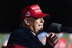 COMMERCE, GA - MARCH 26: Former U.S. President Donald Trump speaks during a Save America rally at the Banks County Dragway on March 26, 2022 in Commerce, Georgia. This event is a part of Trump's Save America tour around the United States. Megan Varner/ Getty Images/AFP == FOR NEWSPAPERS, INTERNET, TELCOS &amp; TELEVISION USE ONLY == Foto: Megan Varner/Ritzau Scanpix