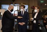 Israels forhenværende premierminister Benjamin Netanyahu (til venstre) var vært, da Østrigs forbundskansler, Sebastian Kurz, og Danmarks statsminister kom på besøg under coronapandemien Foto: Avigail Uzi/Ritzau Scanpix