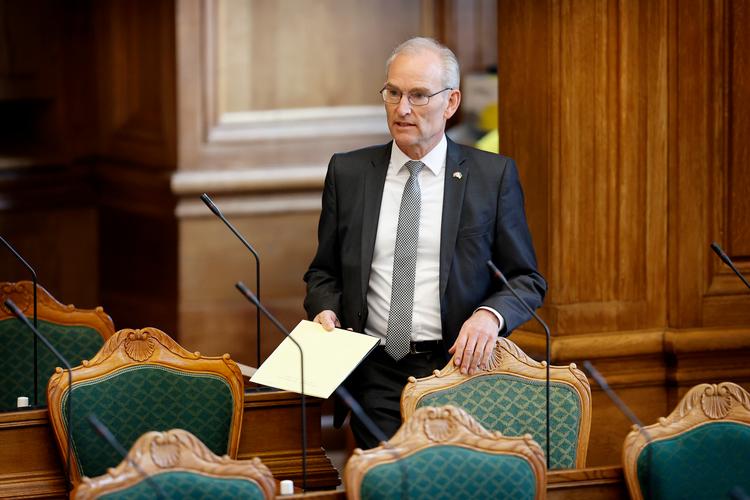Efter det er kommet frem, hvor svært det er at få regeringen til at oplyse en bestemt dato i  forløbet, der ledte til, at man kunne erklære samarbejdet med Israel og Østrig om vacciner droppet, har Per Larsen, sundhedsordfører for de konservative, kaldt sundhedsministeren i samråd.  Foto: Jens Dresling