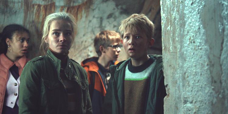 Historien om de seks unges jagt på en forsvunden nazi-skat i kælderen under et forfaldent jysk gods er lidt gammeldags, men ganske underholdende.  Foto: 
Lars Reinholdt