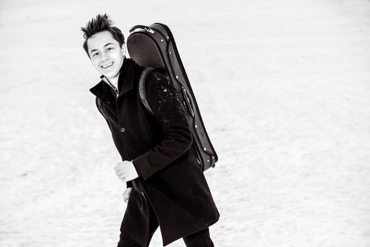 Johan Dalene er trods sin alder en suveræn violinist med international karriere i fuldt flor. Foto: Mats Bäcker