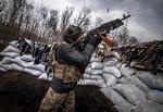I den østlige del af Ukraine har de ukrainske soldater haft held til at holde russerne tilbage langs den såkaldte kontaktlinje, hvor de fra skyttegrave bekæmper fjenden. (arkivfoto)   Foto: Fadel Senna/Ritzau Scanpix