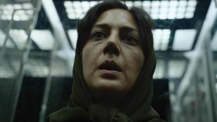 Ali Abbasis  'Holy Spider' foregår på persisk og i Iran, hvor en kvindelig journalist (Zar Amir Ebrahimi undersøger en række mord på prostituerede.  Foto: Nadim Carlsen