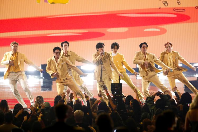 K-pop er løbet af de seneste ti år blevet et globalt fænomen.
I 2019 blev det anslået, at K-pop-industrien havde en værdi på godt 33 milliarder kroner. Foto: Mario Anzuoni/Ritzau Scanpix