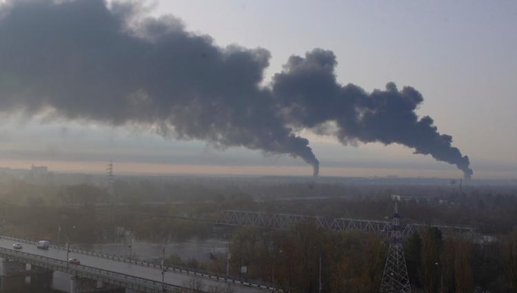 Der foreligger endnu ikke billeder fra eksplosionerne i Belgorod, men mandag blev den russiske by Bryansk ramt af to brande i oliedepoter.  Foto: Natalya Krutova/Ritzau Scanpix