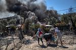 I september 2020 udbrød der brand i Europas største lejr for flygtninge og migranter, Moria-lejren på Lesbos, Grækenland, og omkring 12.000 flygtninge og migranter blev hjemløse.  Foto: Jacob Ehrbahn