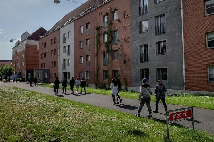 Et flertal i Folketinget har torsdag vedtaget en række lovændringer, som blandt andet betyder, at fordrevne ukrainere, der er kommet til Danmark, fremover kan indkvarteres i udsatte boligområder som Mjølnerparken (arkivfoto). Foto: Aleksander Klug/Aleksander Klug
