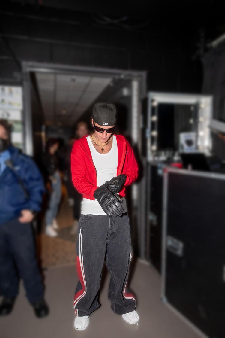 Justin Bieber plejer at vide, hvad vej tidsånden bevæger sig. Men har han stadig styr på det? 