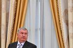 Igor Setjin, der er administrerende direktør for oliegiganten Rosneft, er blandt de russiske oligarker, som har fået indefrosset værdier i Danmark.
Foto: Alexander Nemenov/Pool via REUTERS/File Photo Foto: Pool/Ritzau Scanpix