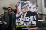    Plakaterne med venstrefløjslederen Jean-Luc Mélenchon som premierminister er klar. For første gang siden 1972 går hele venstrefløjen samlet til valg. Foto: Emmanuel Dunand/Ritzau Scanpix