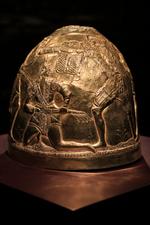 En guldhjelm fra en skytisk kriger fra fjerde århundrede f.Kr. Hjelmen var sammen med en række andre artefakter udstillet i Amsterdam, da Rusland annekterede Krim-halvøen i 2014.  Foto: Pdj Jf**lon**/AP