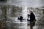 Dykkere eftersøgte Elverparken i Herlev under efterforskningen. Arkivfoto. Foto: Jens Dresling