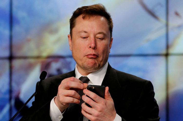 Elon Musk er med sine 92 millioner følgere den 8. mest fulgte profil på Twitter. Foto: Joe Skipper/Ritzau Scanpix